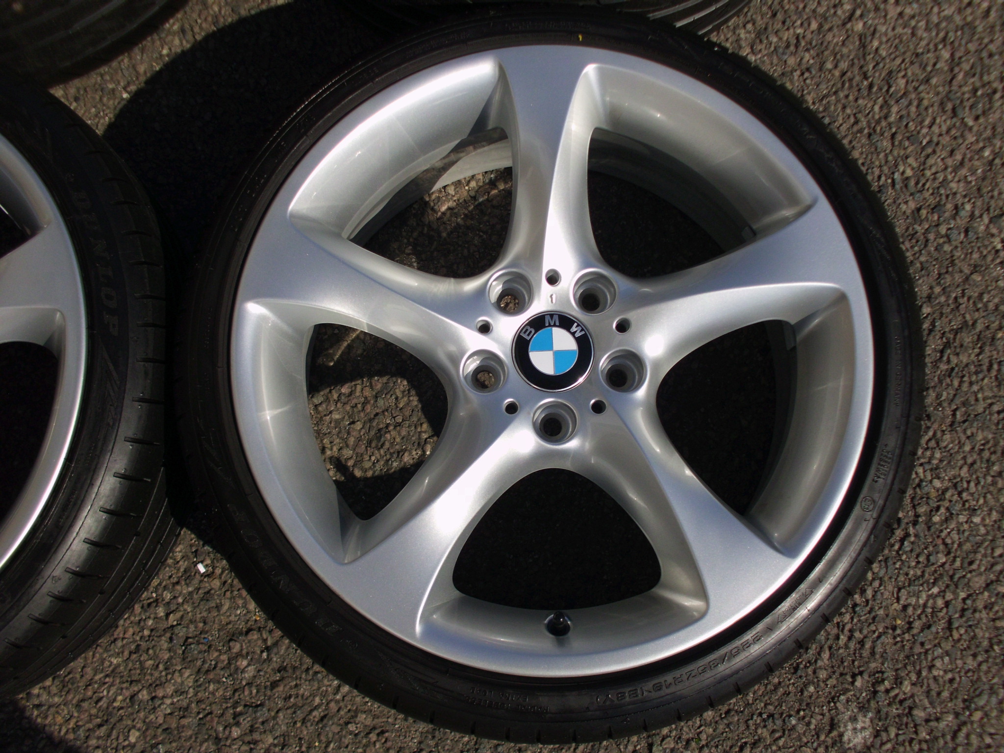 USED 19" GENUINE BMW STYLE 230 TWIST E92 ALLOY WHEELS, FULLY REFURBED,WIDE REAR INC VG NON RUNFLAT TYRES